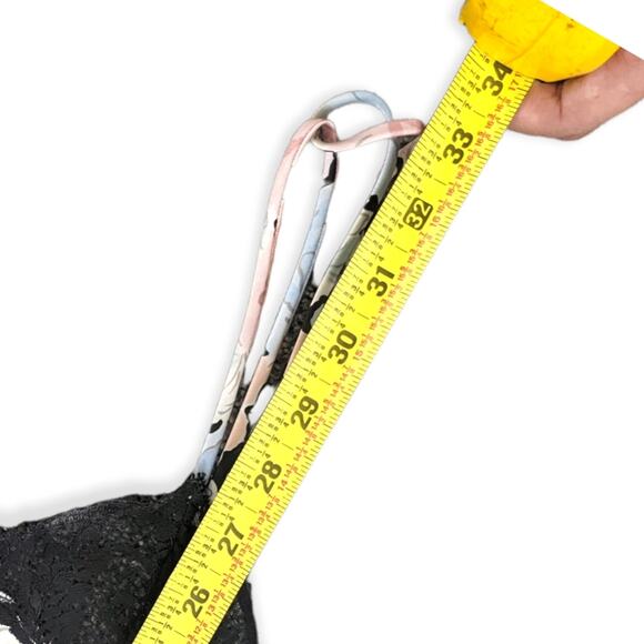 Delicate y2k Lacy Pastel Floral Negligee - Picture 8 of 8